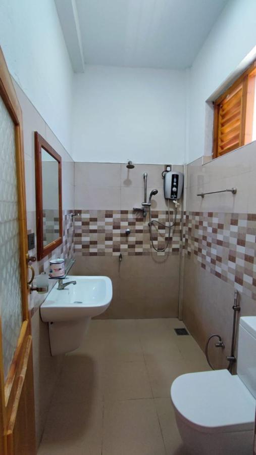 فندق Aqua Blue آروغام المظهر الخارجي الصورة